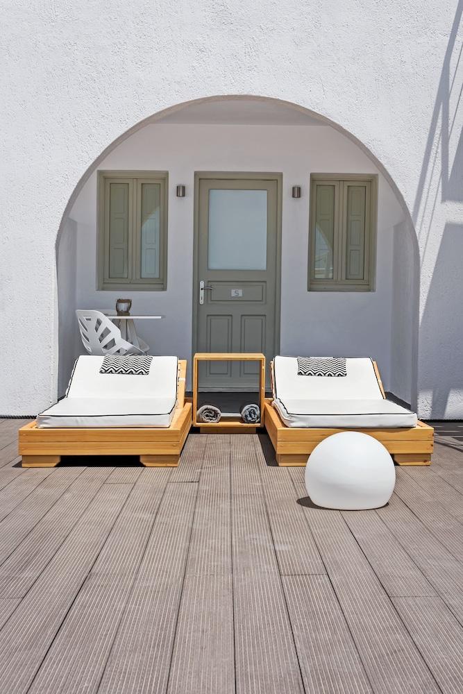 Azzurro Suites Mesaria Exterior foto
