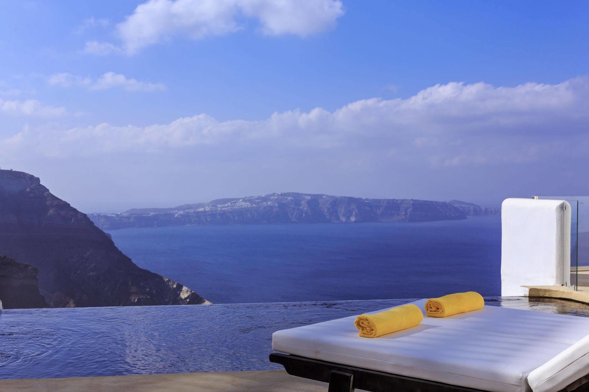 Azzurro Suites Mesaria Exterior foto