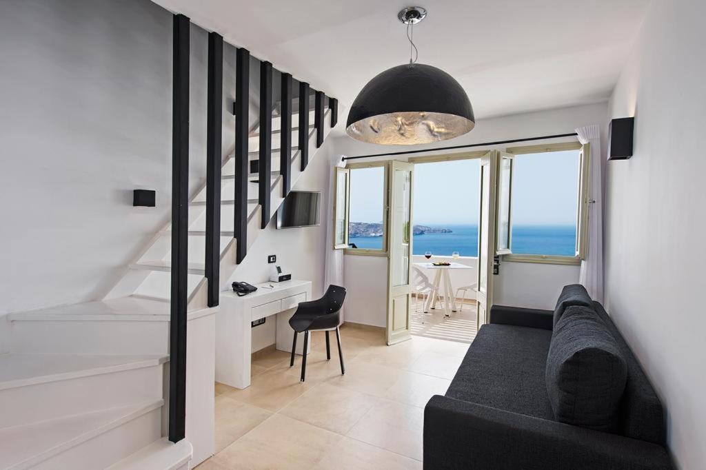 Azzurro Suites Mesaria Cameră foto