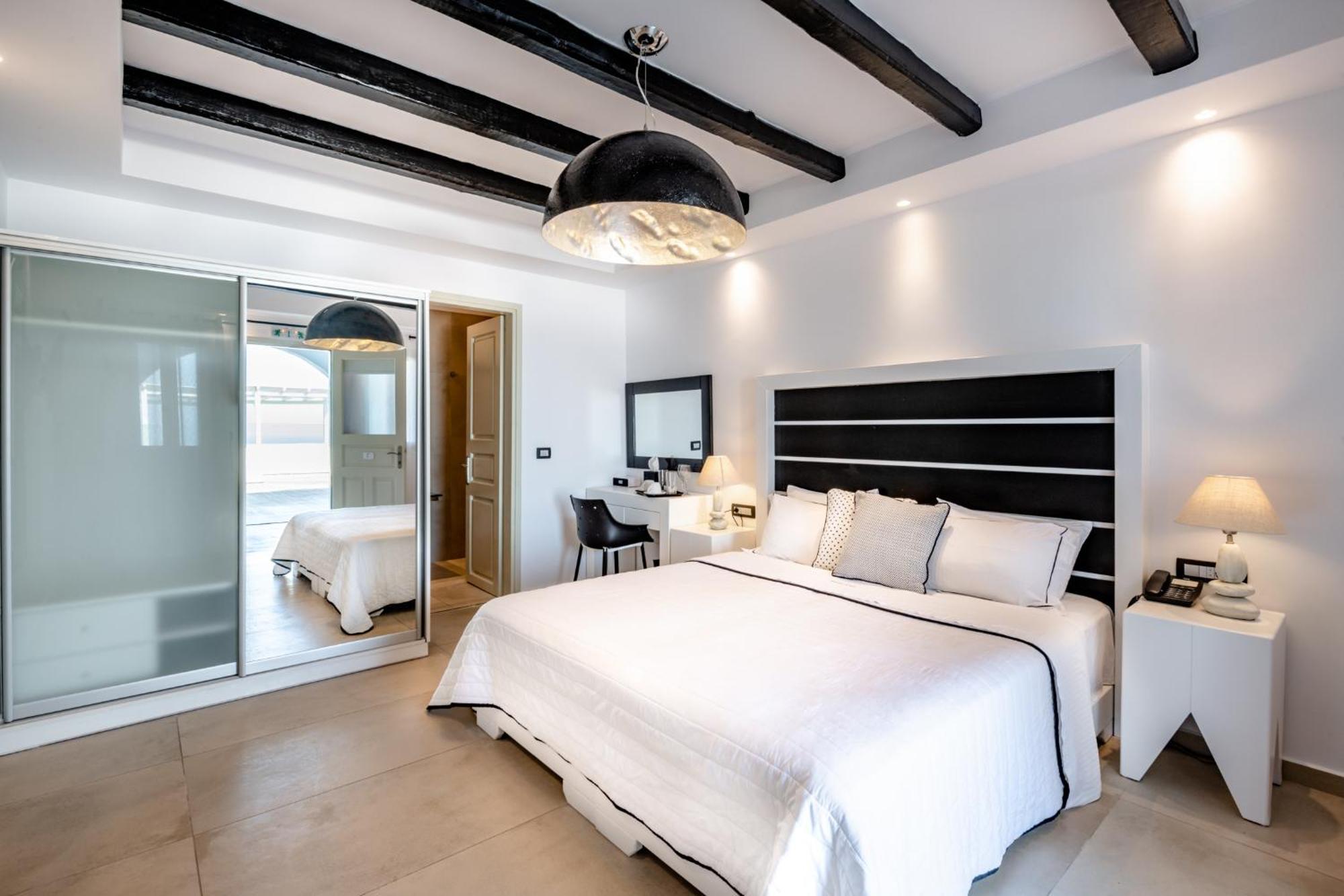 Azzurro Suites Mesaria Exterior foto